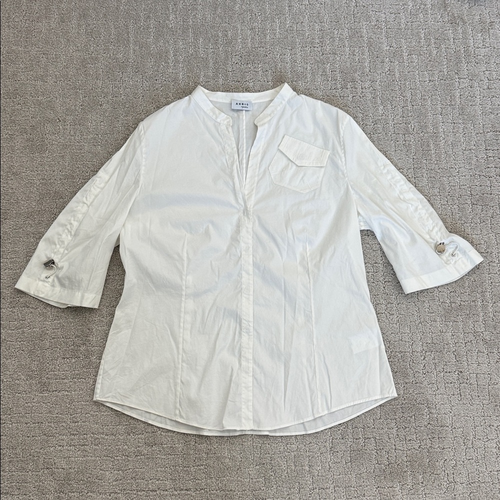 Akris Punto white short sleeve Button up Down blouse cinch snap